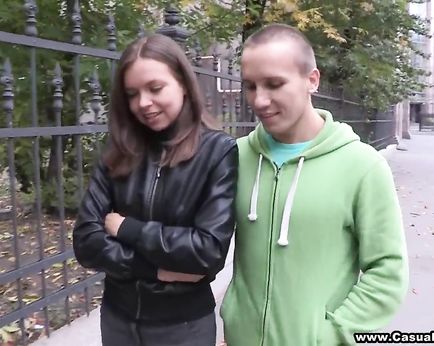 Опоздал к девушке на свидание, как её на хате уже ебёт посторонний хер